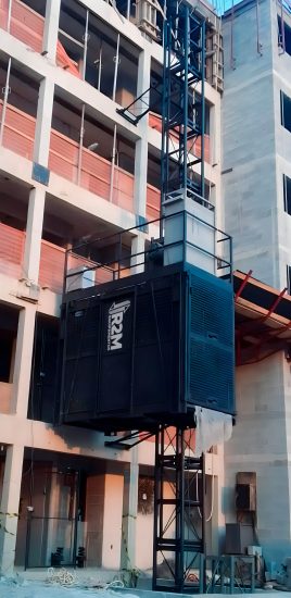 r2m-elevador-de-cremalheira-01-(com-logo)