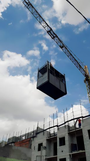 r2m-elevador-de-cremalheira-11